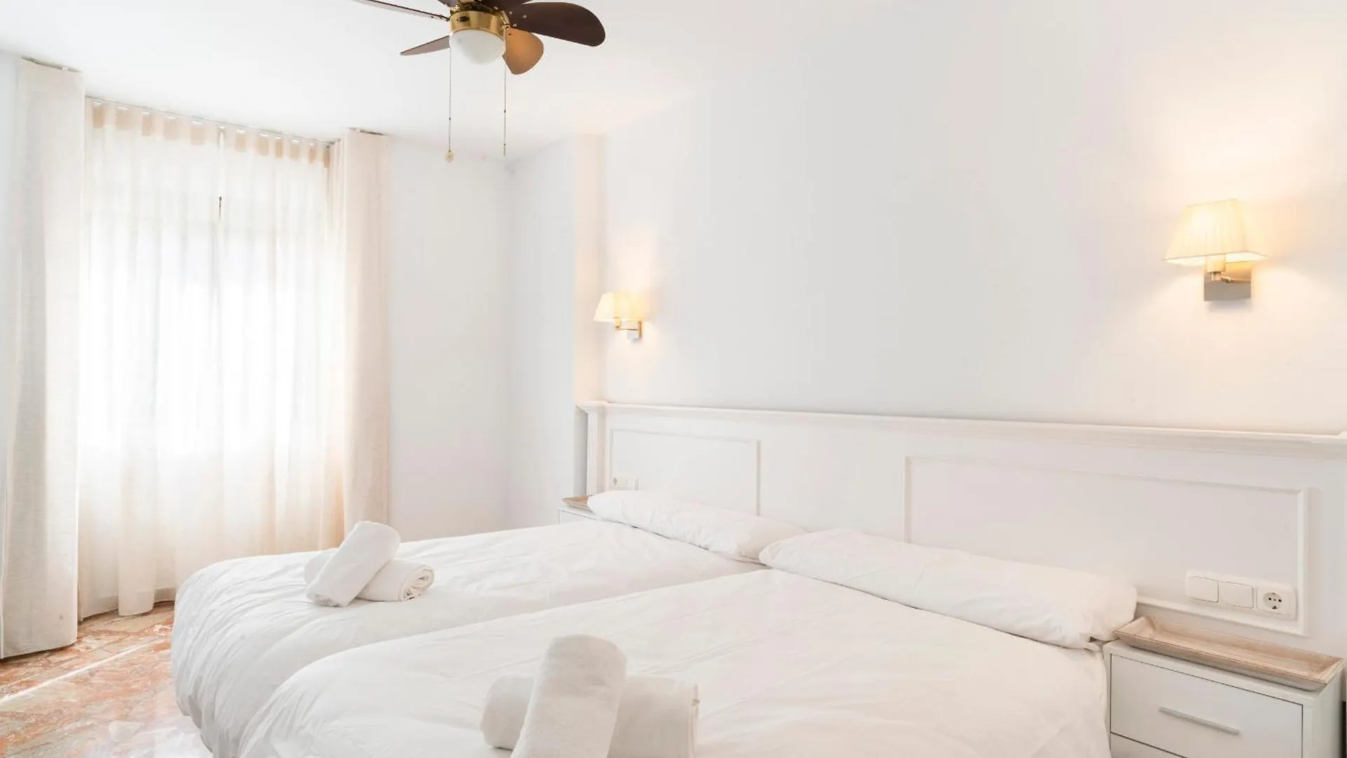 Ronda Suites 193 Junto A Hospitales Y Cerca Centro Con Parking Gratis 그라나다